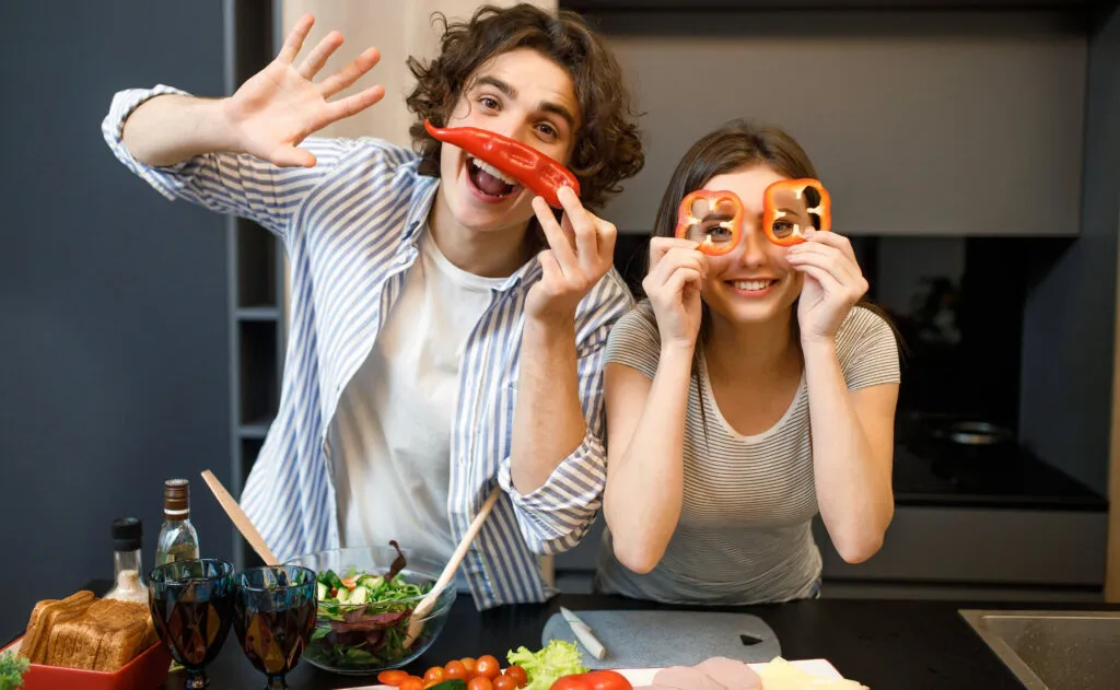 pairing spicy chicken wings with cannabis-infused ginger beer pairing spicy chicken wings with cannabis-infused ginger beer